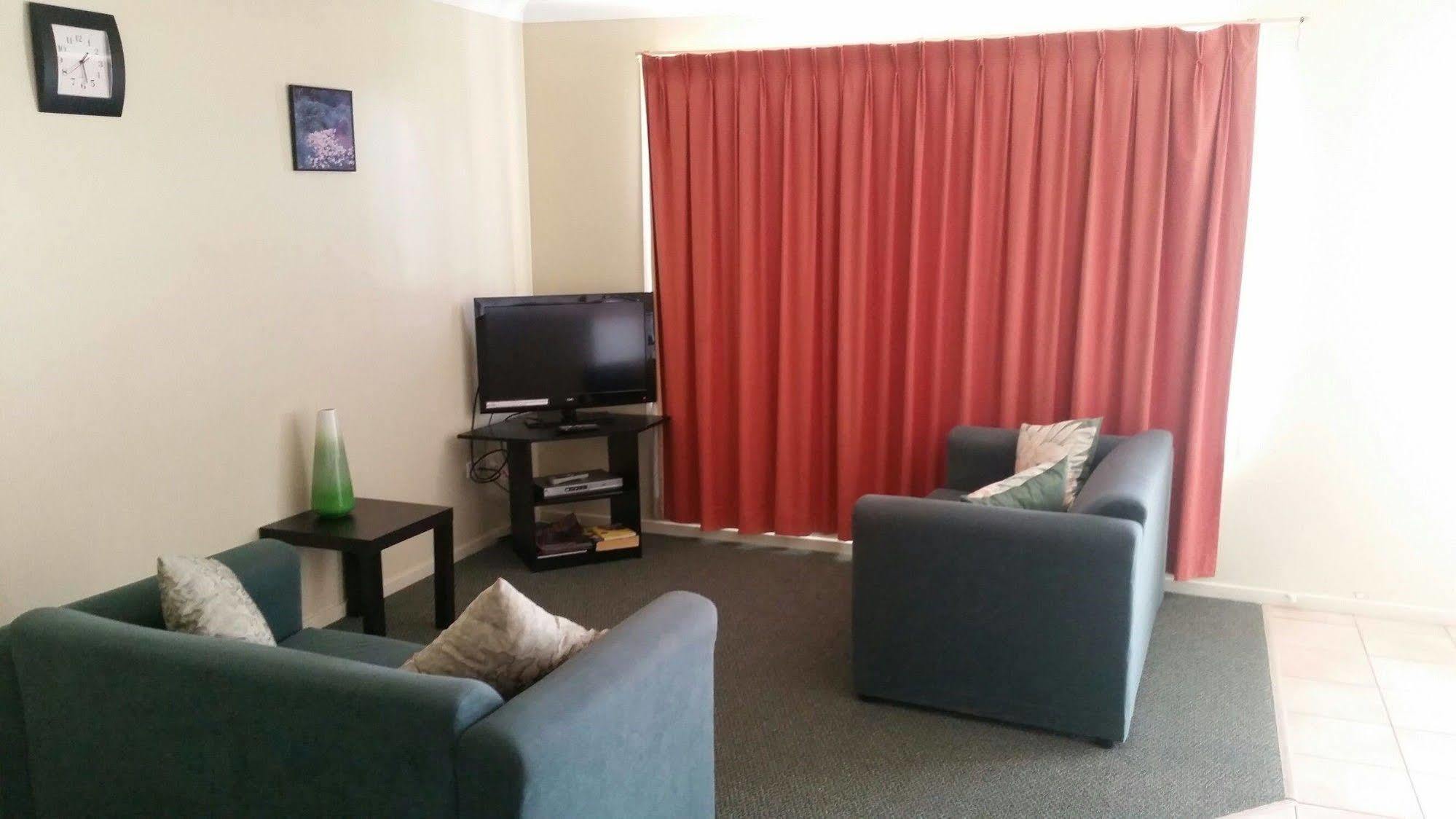 Clifford Park Motor Inn Toowoomba Exterior photo